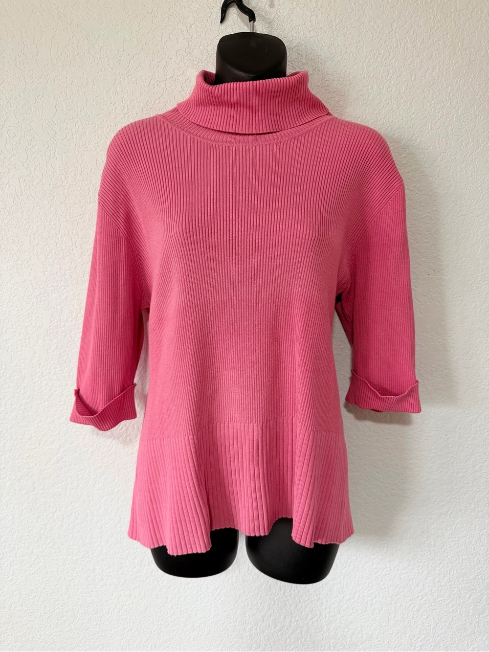 Vintage Bubblegum Pink Ribbed Turtleneck Sweater 🌸